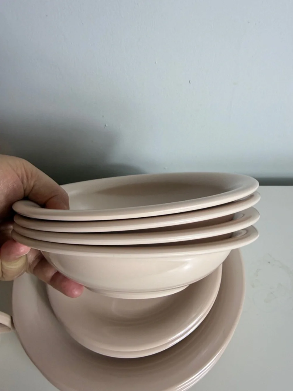 Vtg Tupperware Dinnerware Melamine 16-Piece Set Dusty Rose USA Plates Mugs Bowls